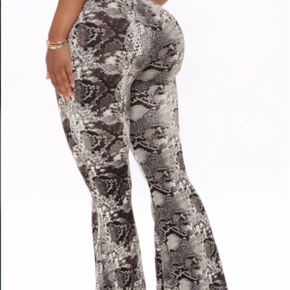 Fashion Nova Flare Pants !!